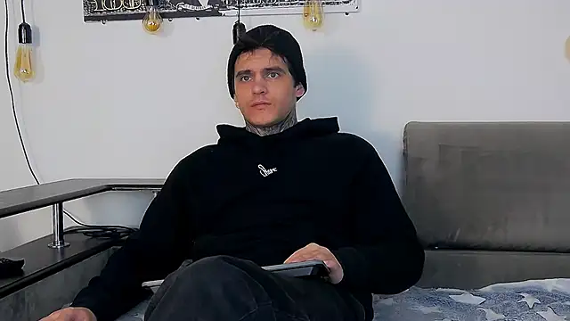 CarterCole online show from 12/20/25, 10:00