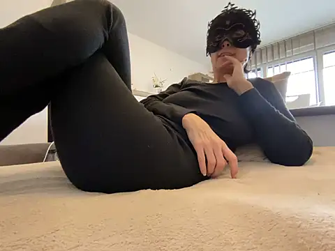 Marilou1983 online show from 02/17/26, 10:12