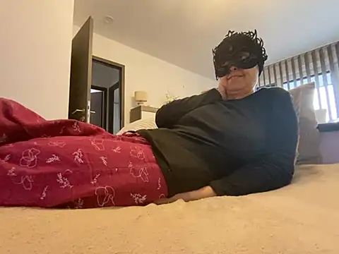 Marilou1983 online show from 03/26/26, 08:42