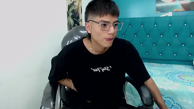 Noha scott online show from 01/05/25, 10:50