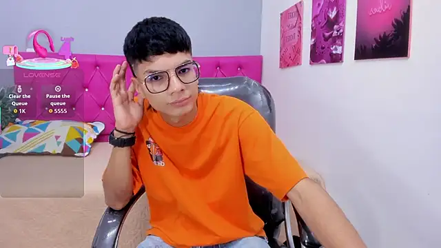 Noha scott online show from 10/11/25, 11:03