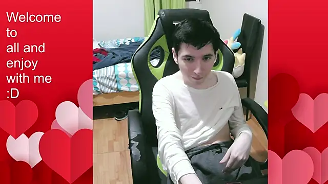 Snapshot of Twink_martinboy chatting on 10/26/25, 11:20 Twink martinboy online show from 10/26/25, 11:20