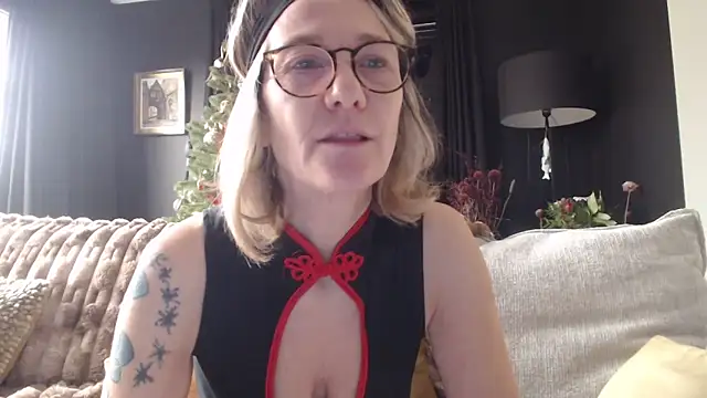 godinflower online show from 11/28/25, 09:01