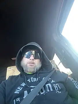 Snapshot of rocket8669 chatting on 02/02/26, 09:24 rocket8669 online show from 02/02/26, 09:24