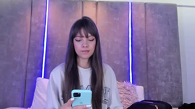 AmmyJones  online show from 02/18/25, 06:15