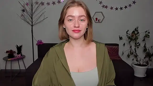 AidaPerry online show from 12/23/24, 06:16