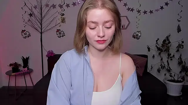 AidaPerry online show from 01/07/25, 06:14