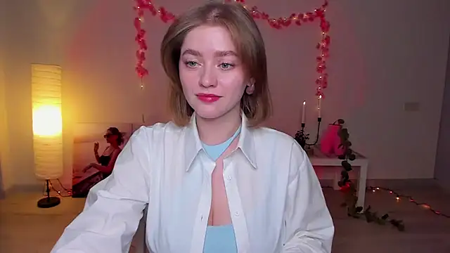 AidaPerry online show from 01/17/25, 07:27