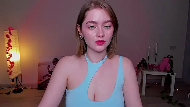 AidaPerry online show from 02/02/25, 05:48