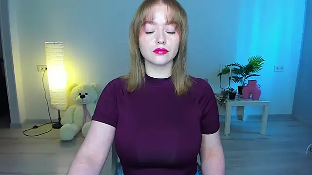 AidaPerry online show from 09/27/25, 11:48