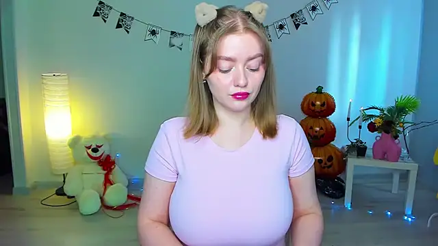 AidaPerry online show from 10/23/25, 01:10