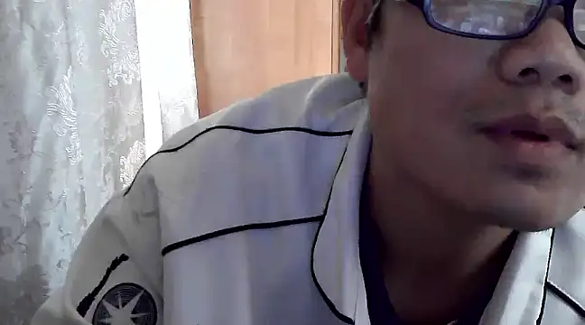 Snapshot of findagirlfriend chatting on 02/22/25, 12:49 findagirlfriend online show from 02/22/25, 12:49