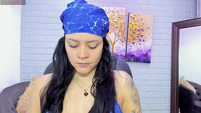 StefyGil  online show from 11/05/25, 12:05