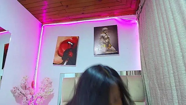 Snapshot of _Marcela__ chatting on 05/11/26, 11:16 Marcela online show from 05/11/26, 11:16