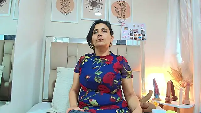 Snapshot of _Marcela__ chatting on 07/07/26, 11:47 Marcela online show from 07/07/26, 11:47