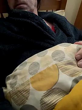 JulianJ50 online show from 12/14/25, 08:52