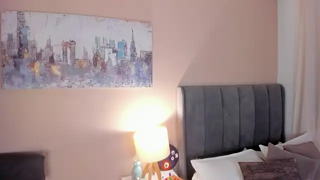 dakotaa   online show from 12/18/25, 07:20