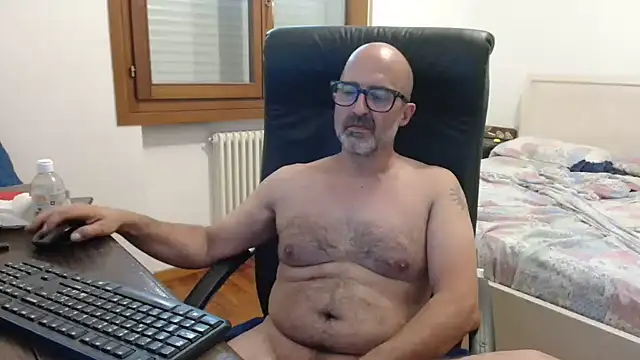 newsimo74 online show from 06/23/26, 06:17