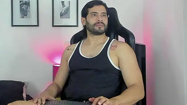 Snapshot of Dereck_vega chatting on 07/03/26, 10:38 Dereck vega online show from 07/03/26, 10:38