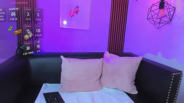 Nahiajhonson  online show from 01/08/26, 01:13