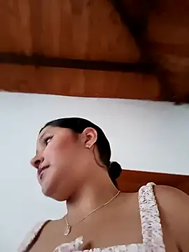 SamaraJay1 online show from 10/19/25, 03:45