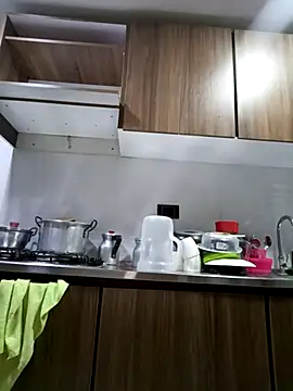 coral smitth online show from 11/26/25, 06:20