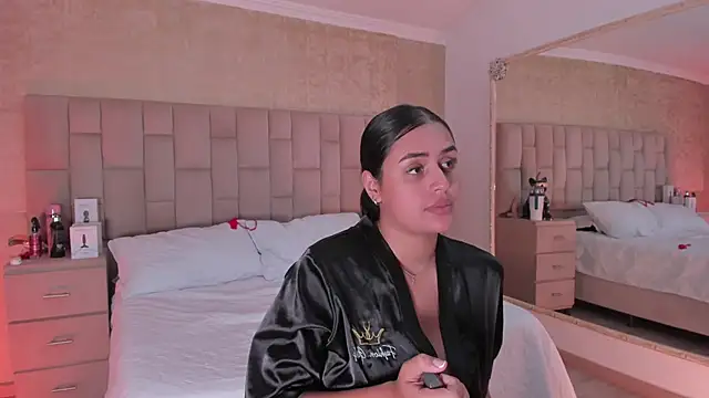 EmmaTorres  online show from 12/23/24, 07:09