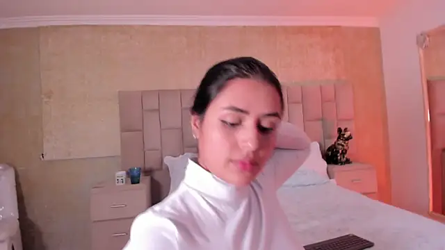 EmmaTorres  online show from 12/30/24, 08:25