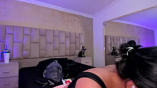 EmmaTorres  online show from 02/04/25, 08:28