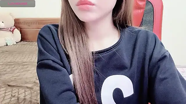 Snapshot of TrinhH_Nabbi chatting on 12/15/24, 07:24 TrinhH Nabbi online show from 12/15/24, 07:24