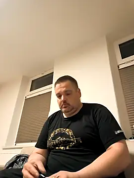 Ronny2510 online show from 04/21/26, 07:39