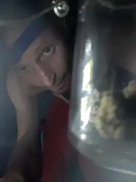 Snapshot of omgkidisthaone chatting on 09/24/25, 06:28 omgkidisthaone online show from 09/24/25, 06:28