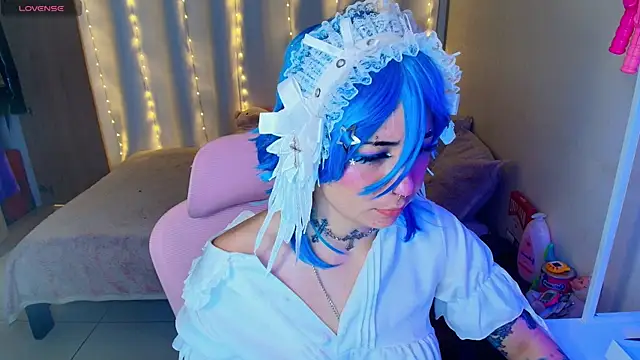 Snapshot of mily_milk_ chatting on 07/14/26, 10:21 mily milk online show from 07/14/26, 10:21