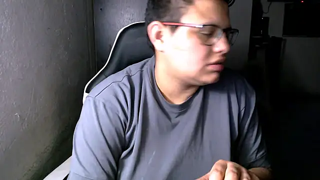 tatsumi nao online show from 02/08/26, 04:16