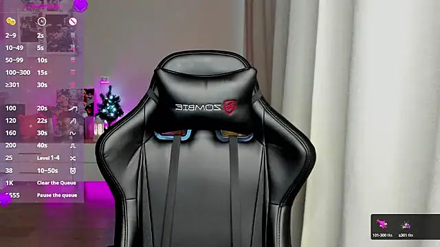 Snapshot of Sm0ly chatting on 01/09/25, 04:08 Sm0ly online show from 01/09/25, 04:08