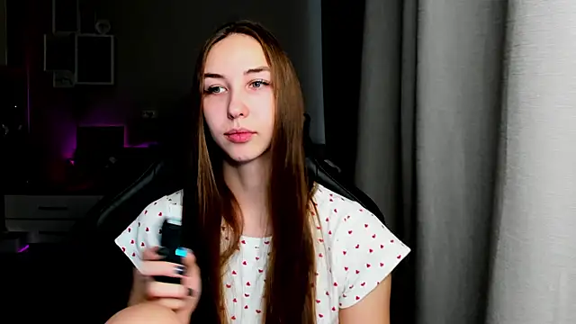 Sm0ly online show from 11/08/25, 03:39