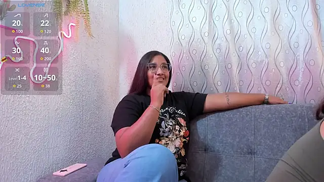 samanthaeliott22 online show from 11/13/25, 01:04