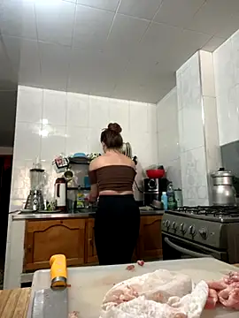 Cloew Marz online show from 10/12/25, 05:34