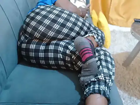 leslysexygirl online show from 04/07/26, 06:36