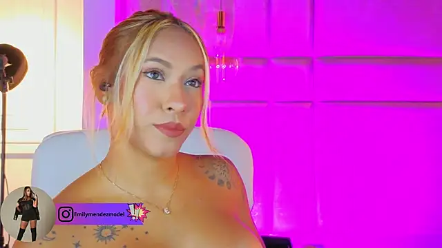 AlessiaLondon online show from 06/28/26, 12:00
