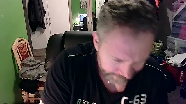 Snapshot of Rockburg chatting on 01/03/25, 04:44 Rockburg online show from 01/03/25, 04:44