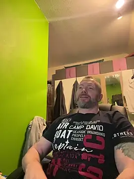 Snapshot of Rockburg chatting on 02/10/25, 03:53 Rockburg online show from 02/10/25, 03:53