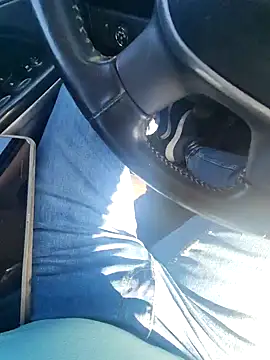 Policeman20742 online show from 11/17/25, 06:46