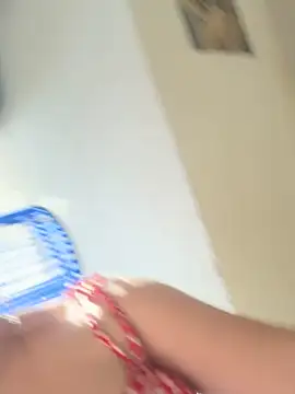 Mia foxx  online show from 11/14/25, 09:02