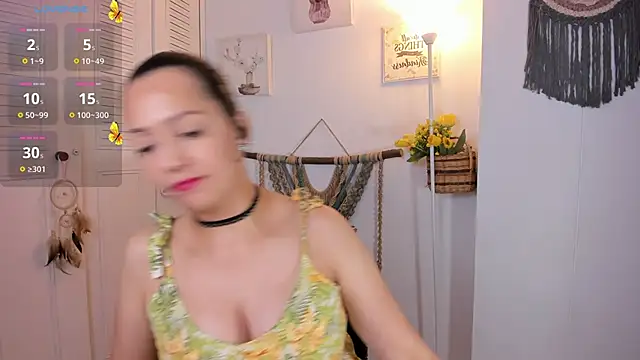 anaruiz  online show from 11/06/25, 02:12