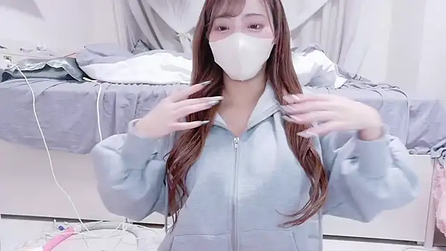  chanMOMO  online show from 10/07/25, 03:42