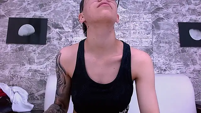 Cutie Shy  online show from 12/04/25, 06:16