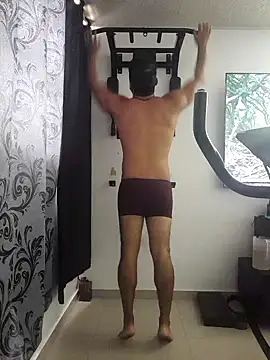 Snapshot of LatinMar chatting on 01/03/25, 03:44 LatinMar online show from 01/03/25, 03:44