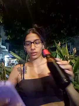 lily sk online show from 02/17/25, 11:42