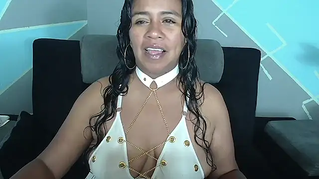 saggil23 online show from 10/15/25, 11:05